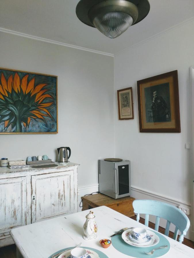 Quai Des Fleurs Bed & Breakfast Saint-Savinien Exterior photo